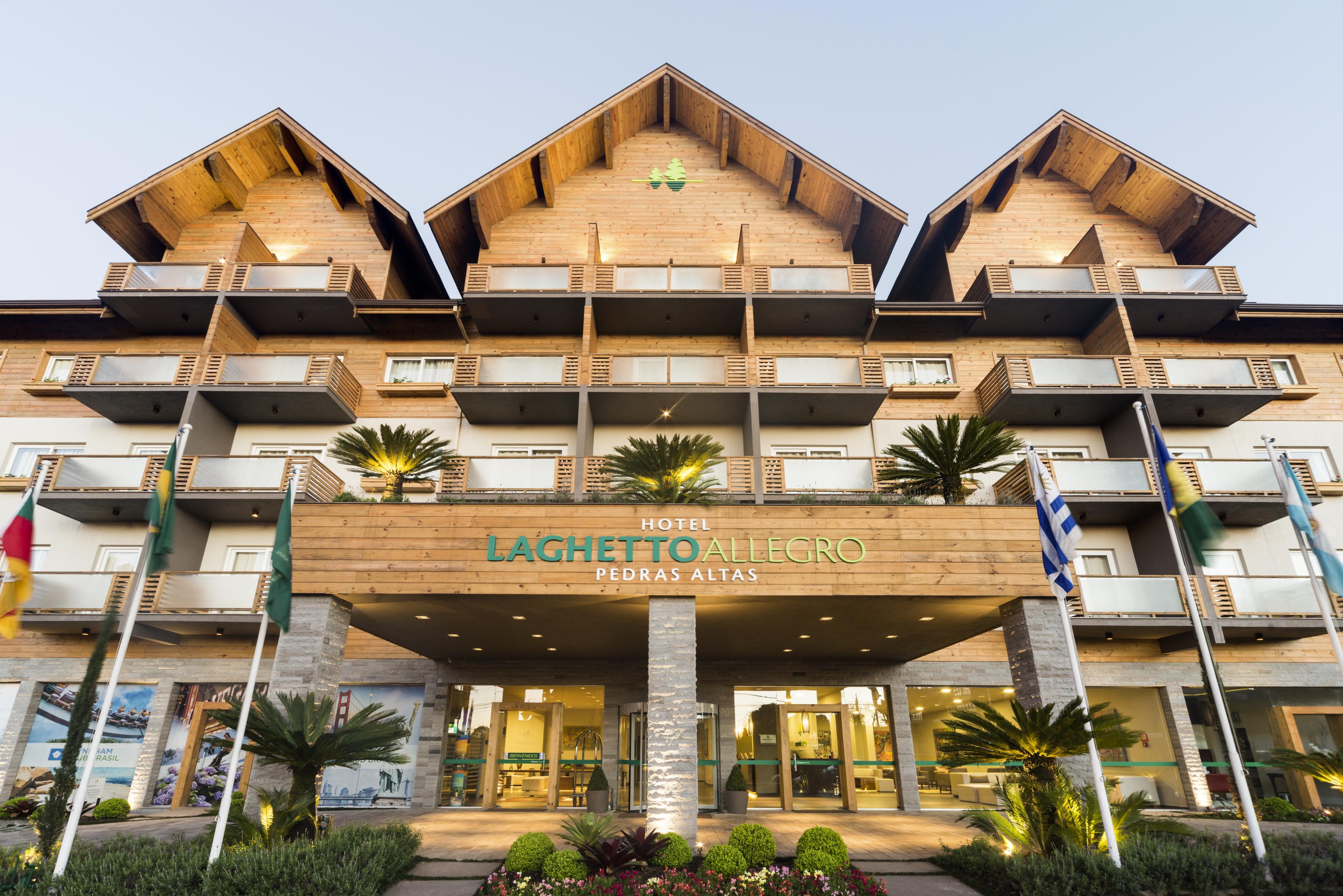 Hotel Laghetto Pedras Altas Грамаду Екстериор снимка