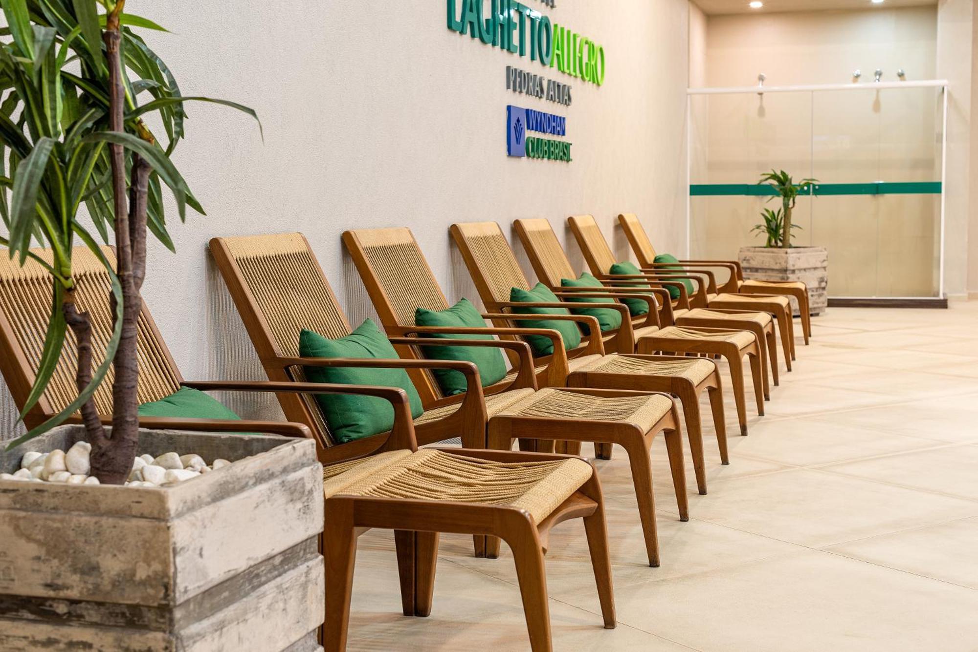 Hotel Laghetto Pedras Altas Грамаду Екстериор снимка